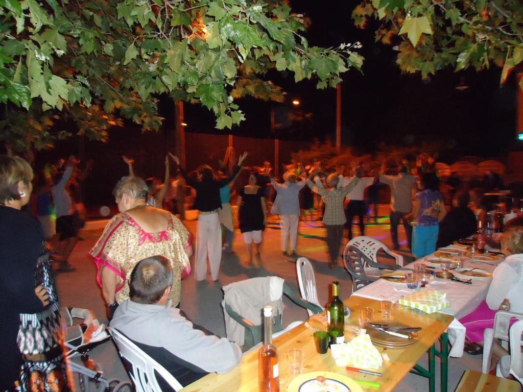 Camping Du Bourg Digne-les-Bains ภายนอก รูปภาพ