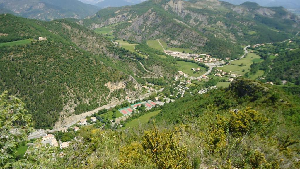 Camping Du Bourg Digne-les-Bains ภายนอก รูปภาพ